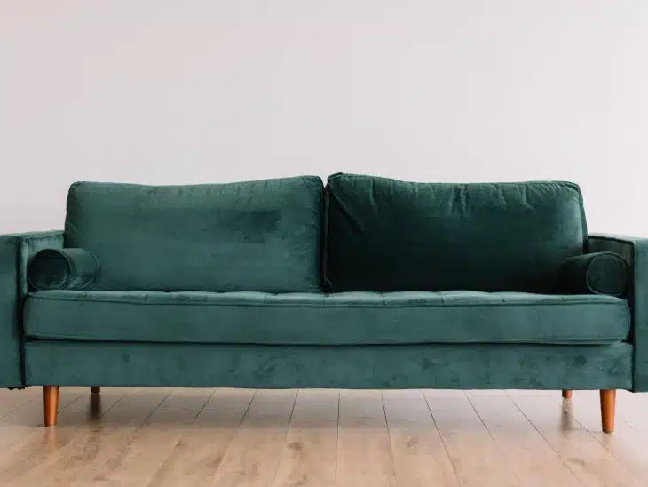 Comment faire le bon choix : optez pour un canapé pas cher, mais tendance !
